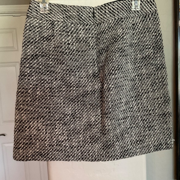 Loft skirt size 6 - Picture 2 of 2